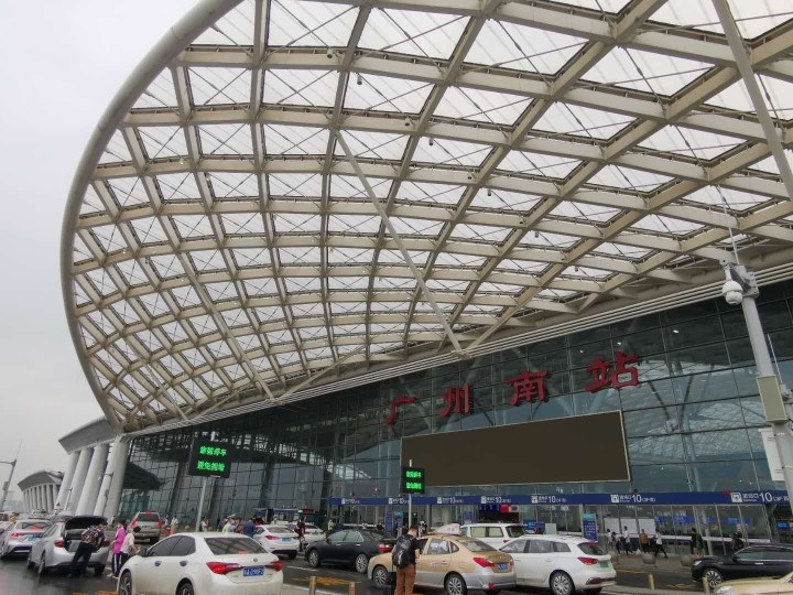 深圳湾口岸深圳北约车接送