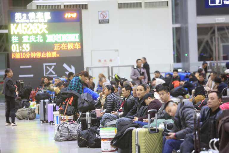 深圳湾口岸东莞东站包车接送